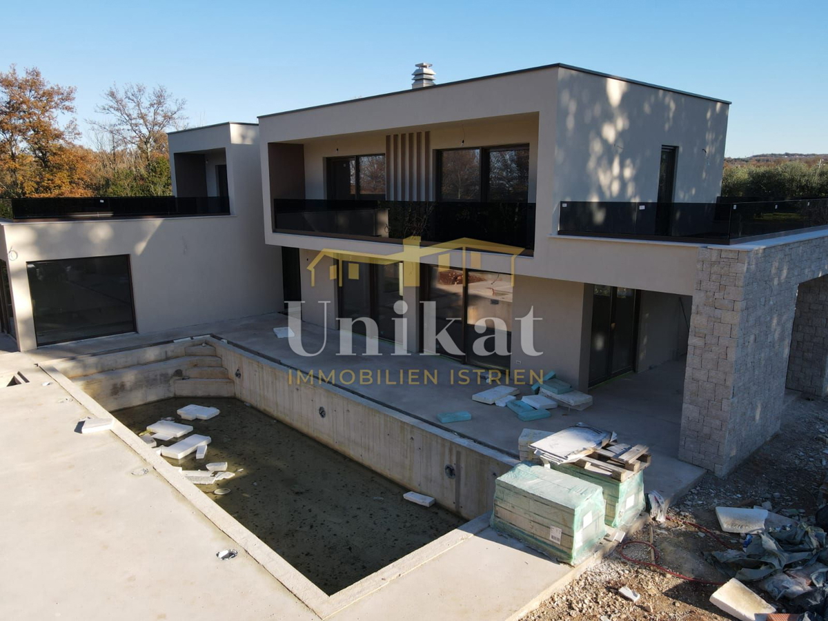 Moderna casa a schiera con piscina e vista sul verde, Poreč